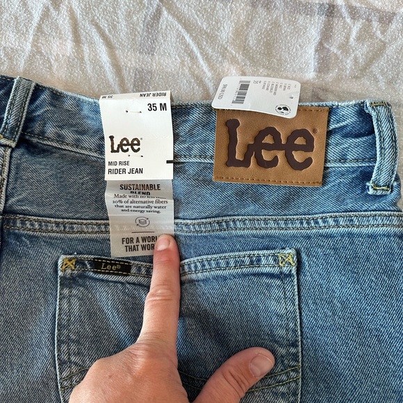 NWT Lee Jeans- Mid Rise Rider Jeans - Picture 2 of 7